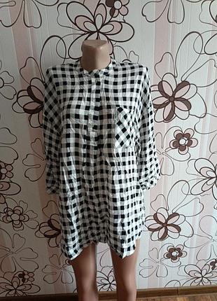 Блузка в клітинку