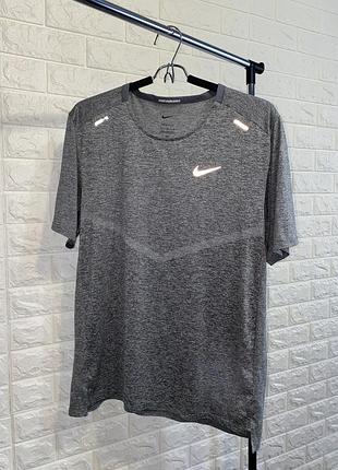 Футболка nike running