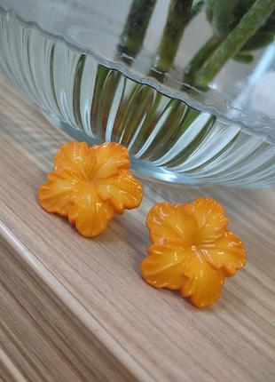 Клипсы цветы пластиковые