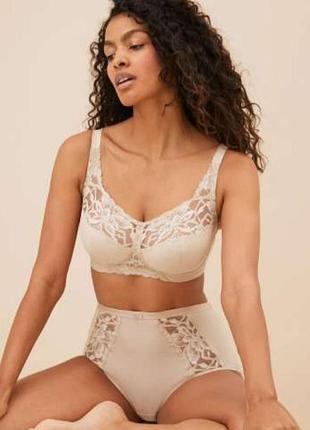 Жаккардовой бюстик на косточках мягкая чашка. marks spencer