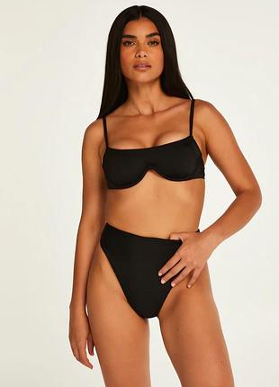 Купальник черный раздельный с высокими трусиками hunkemoller 80d m