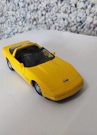 Шевролет корвет chevrolet corvette zr-1 c4 1990 машинка метал