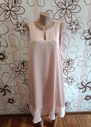 Платье без рукавов