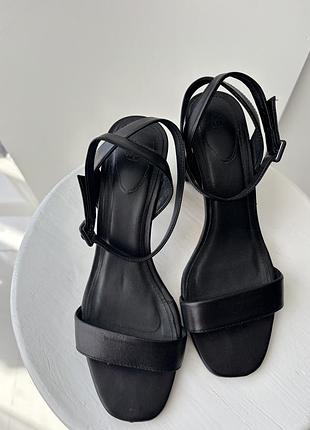 Босоніжки massimo dutti
