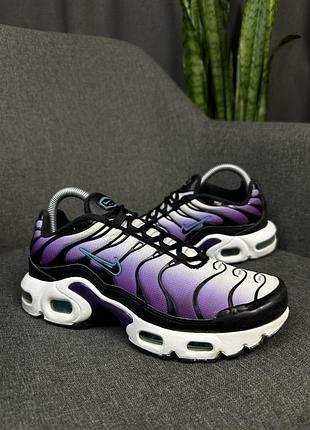 Оригінальні кросівки nike air max plus gs black grape fq2412-500