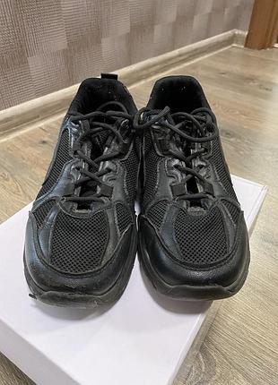 Кросівки з сіткою