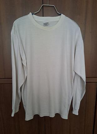 Лонгслив белый большого размера