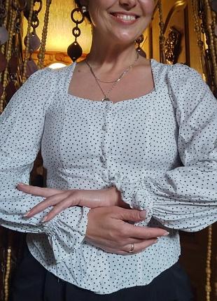 Блузка в горошок