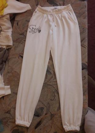 Штани спортивні жіночі