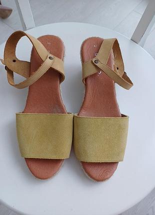 Босоножки замш на 40