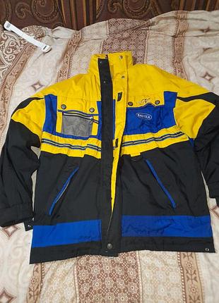 Куртка весна осень,стан новой