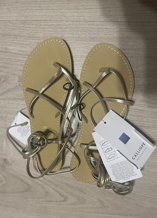 Босоніжки calliope