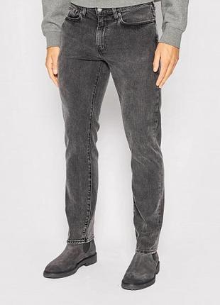 Зауженные джинсы levi's 511