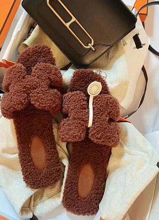 М‘які шльопки hermes oran босоніжки шльопанці в стилі шлепки шлепанцы