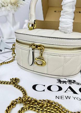 Сумочка-косметичка
coach milk 3