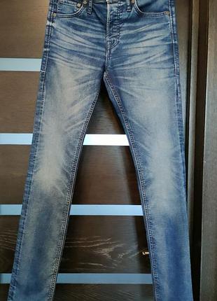 Стильные синие джинсы jack&jones. размер-w28/l32. slim fit