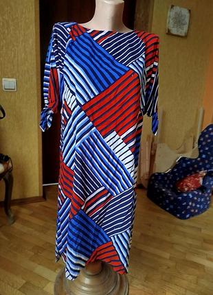 Платье фирмы dorothy perkins