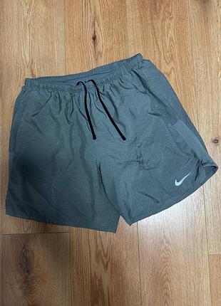 Шорты спортивные мужские nike серые, размер l - xl