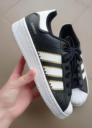 Оригинальные кроссовки adidas superstar