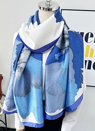 Легкий шарф у квітковий принт