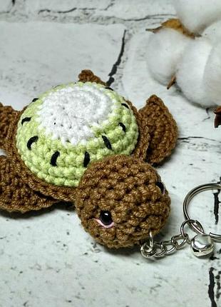 Брелок черепашка киви игрушка вязаная ручной работы hand made амигуруми 8х5,5 см
