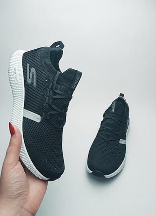 Оригінальні кросівки кроссовки skechers (скечерс) ultra flight sn15217 37.5р