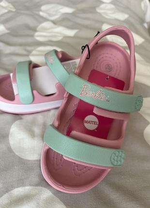 Шльопанці, сандалі, босоніжки