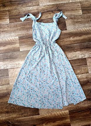 Ніжна літня сукня