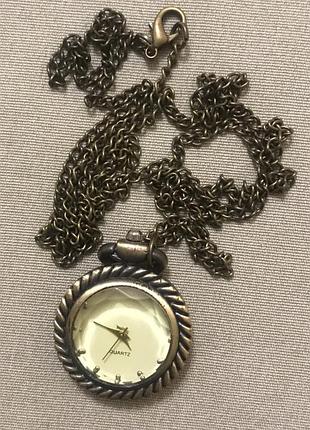 Кварцовий голодинник кулон