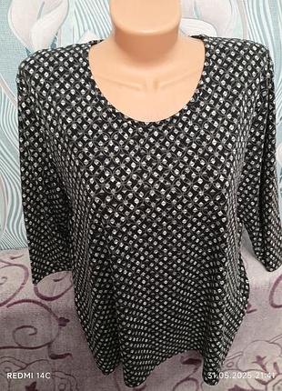 Стильная женская кофточка