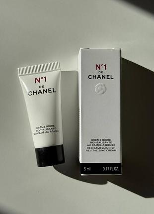 Відновлювальний крем для обличчя  chanel n1 de chanel red camellia rich revitalizing cream міні