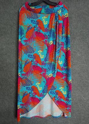 Довга трикотажна спідниця на захід із віскози соковитого блакитного кольору з насиченим яскравим принтом