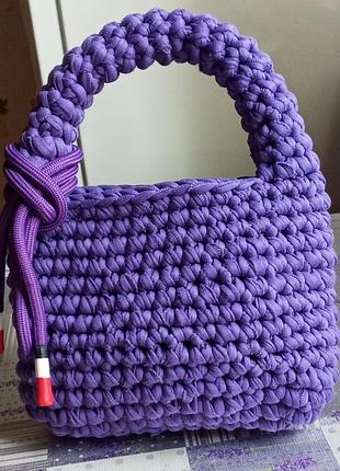 Сумка женская вязаная крючком из трикотажной пряжи.