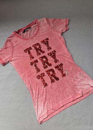 Футболка guess