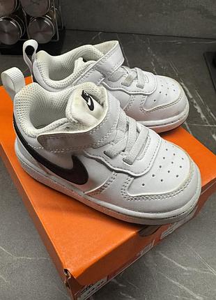 Кросівки    nike 2