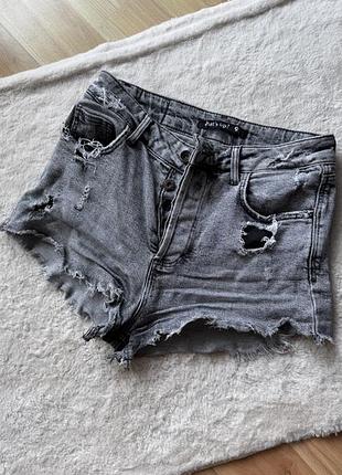 Джинсові шорти