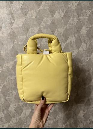 Яскрава  сумка zara