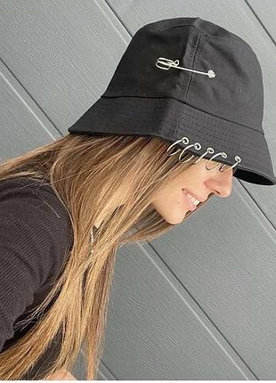 Панама джинсовая с шпилькой и кольцами.