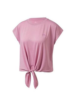 Женская спортивная футболка большого размера