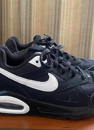 Кросівки nike
