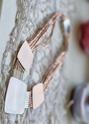 Стильна прикраса з пластинами 2