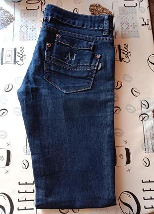 Женские джинсы.
armani wild jeans