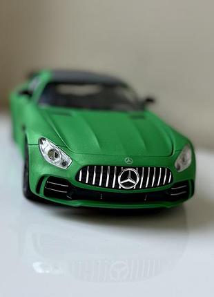 Іграшкова машинка металева mercedes-benz amg