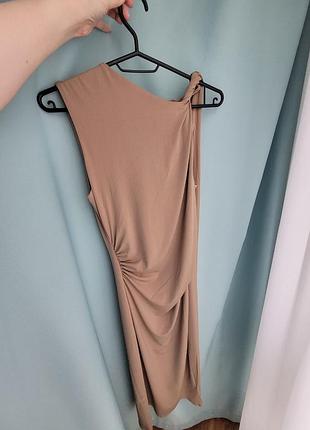 Продаю бежевое летнее макси платье h&m размер м