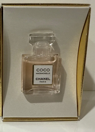 Chanel coco mademoiselle
парфумована вода 1.5 мл., рідкісна мініатюра