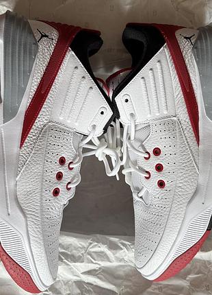 Нові баскетбольні кросівки nike jordan max aura 5 ( розмір 47.5)