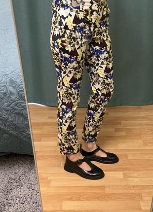 Брюки vero moda жіночі кольорові з геометричним принтом кежуал s