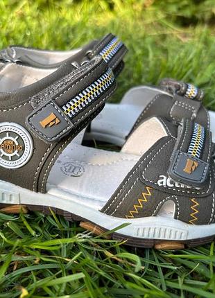 Босоніжки flamingo 30 розмір 19,5 см