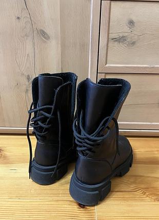 Ботинки жіночі