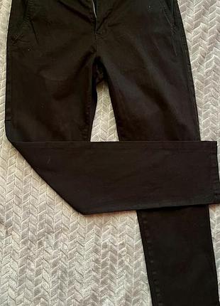 Брюки  звужені в ідеальному стані